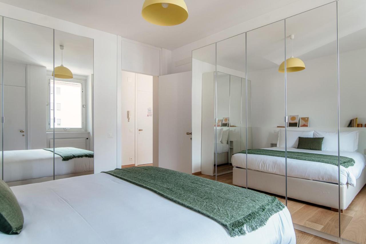 Palace Apartment By Quokka 360 - 2 Minutes From Lugano Lido Bagian luar foto